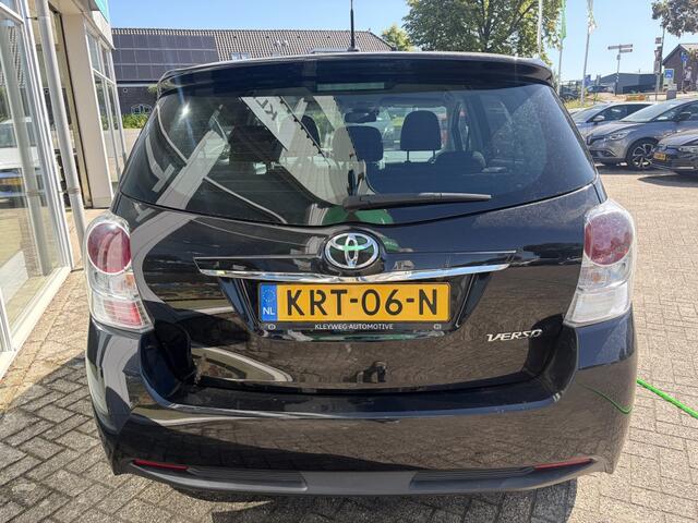 Toyota VERSO 1.8 VVT-i Dynamic, 5p, Nav, Airco, Camera,