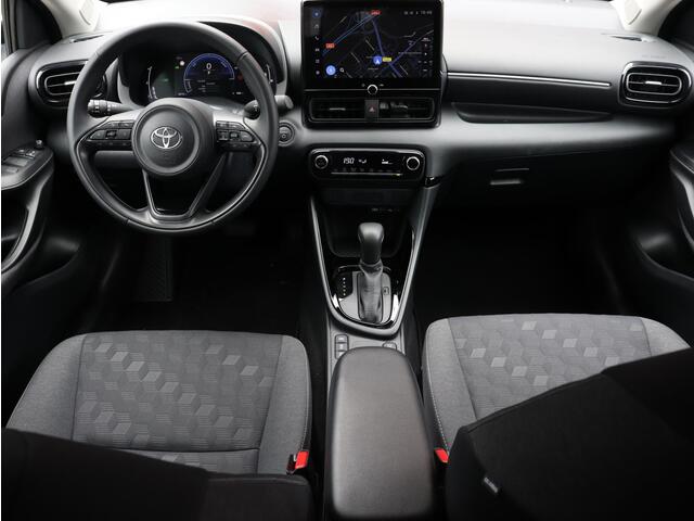 Toyota YARIS 1.5 Hybrid 115 First Edition, Navi Toyota Yaris Hybrid 115 First Edition