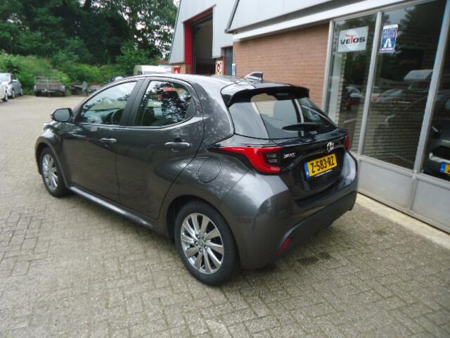 Toyota YARIS 1.5 VVT-i Dynamic Head-up display