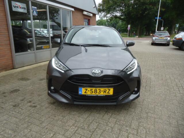 Toyota YARIS 1.5 VVT-i Dynamic Head-up display