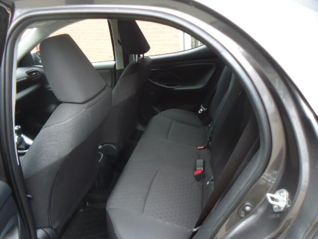 Toyota YARIS 1.5 VVT-i Dynamic Head-up display
