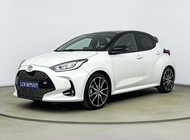 Toyota YARIS 1.5 Hybrid 130 GR Sport | Premium pack | Stuur/Stoelverwarming | Dodehoekdetectie | JBL |* | Direct leverbaar |