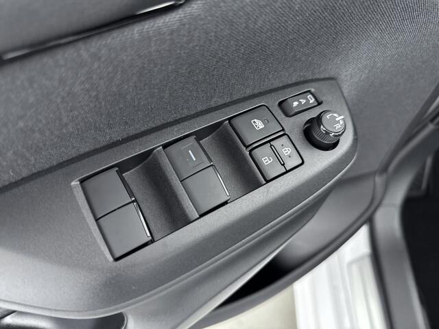Toyota YARIS 1.5 Hybrid 130 GR Sport | Premium pack | Stuur/Stoelverwarming | Dodehoekdetectie | JBL |* | Direct leverbaar |