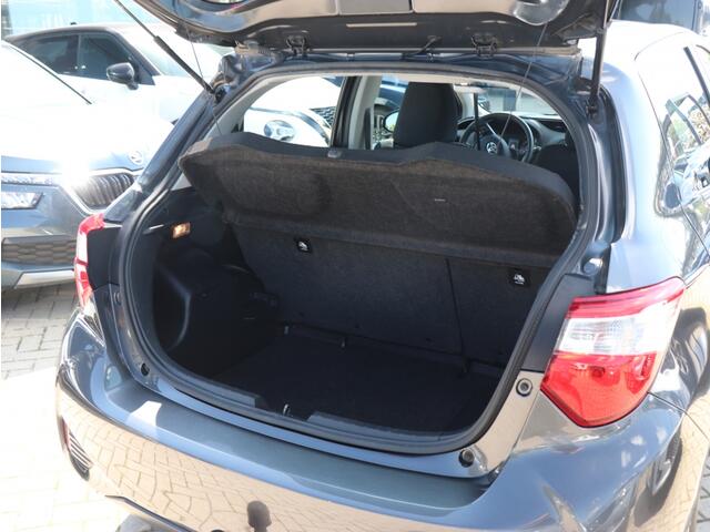 Toyota YARIS 1.5 VVT-i Aspiration I Navi I Camera I Climate Control
