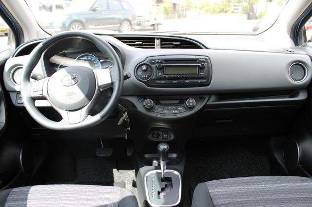 Toyota YARIS 1.5 Hybrid Now