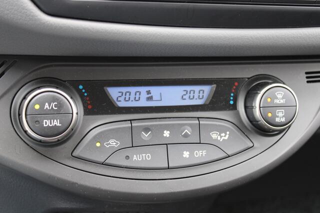 Toyota YARIS 1.5 Hybrid Now