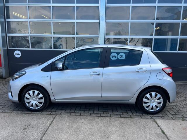 Toyota YARIS 1.5 HYB. ACTIVE *ACHTERUITRIJCAMERA*BLUETOOTH*AIRCO*