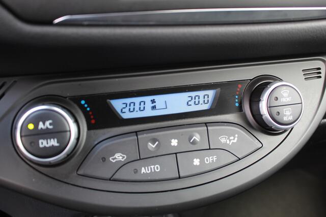 Toyota YARIS 1.5 Hybrid Executive I NAVI I CRUISE I CAMERA I LM VELGEN I