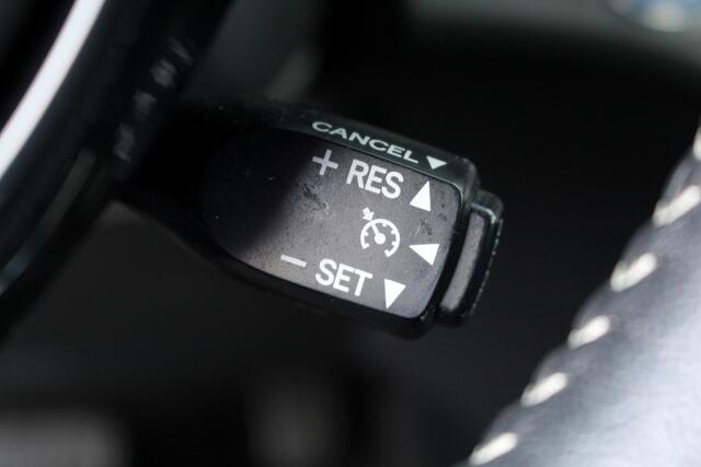 Toyota YARIS 1.5 Hybrid Executive I NAVI I CRUISE I CAMERA I LM VELGEN I