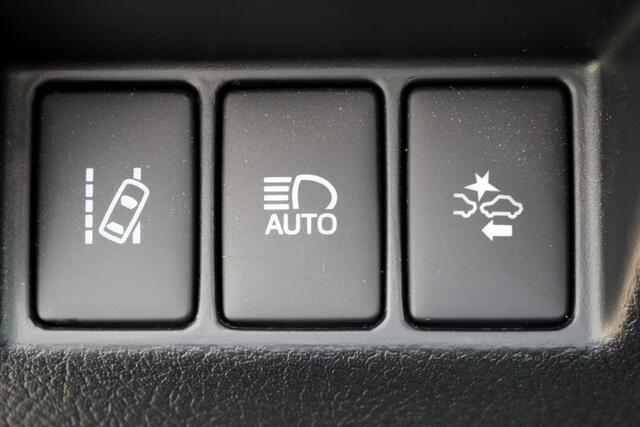 Toyota YARIS 1.5 Hybrid Executive I NAVI I CRUISE I CAMERA I LM VELGEN I
