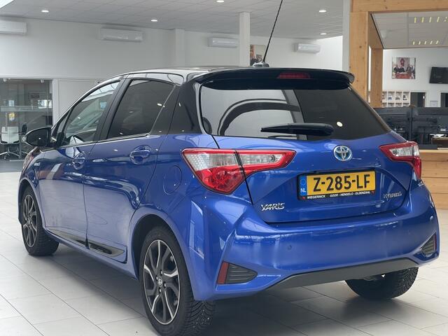 Toyota YARIS 1.5 Hybride Bi-Tone Plus [Climate Control | Cruise Control | Nav