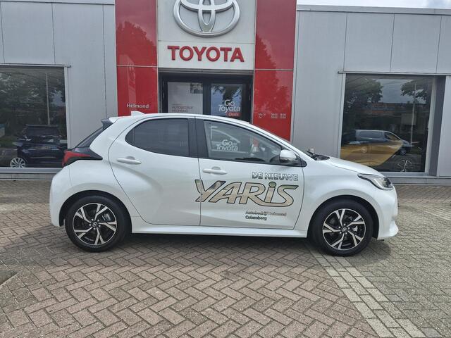 Toyota YARIS 1.5 Hybrid 115 First Edition