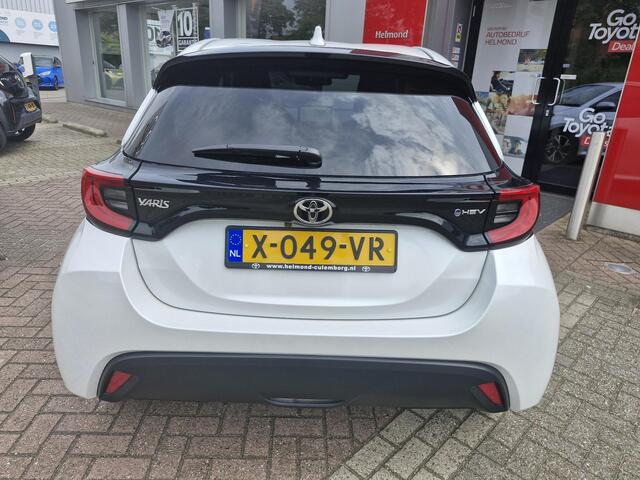 Toyota YARIS 1.5 Hybrid 115 First Edition