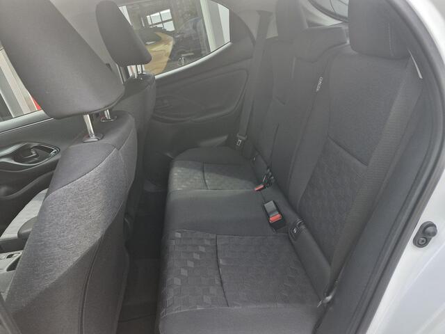 Toyota YARIS 1.5 Hybrid 115 First Edition