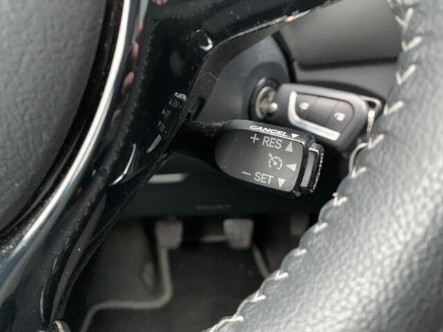 Toyota YARIS 1.5 VVT-i Active | 2e Eigenaar | Nieuw Geleverd | DLR Onderhouden | Cruise Control |