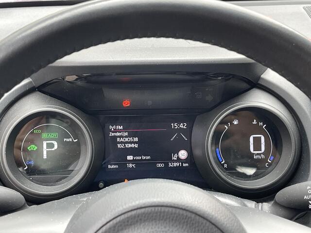 Toyota YARIS 1.5 Hybrid Dynamic , Keyless entry, Navigatie, Lichtmetaal, 1e eigenaar slechte 32000 km