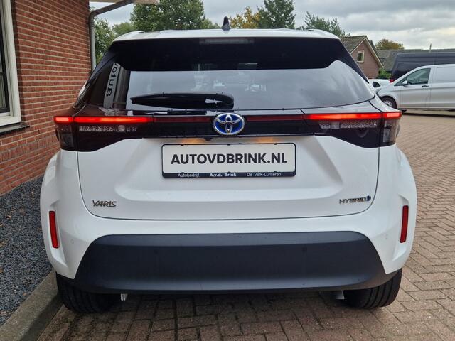 Toyota YARIS 1.5 Hybrid Team D, CAMERA / APPLE CARPLAY / ANDROID AUTO / NAVI