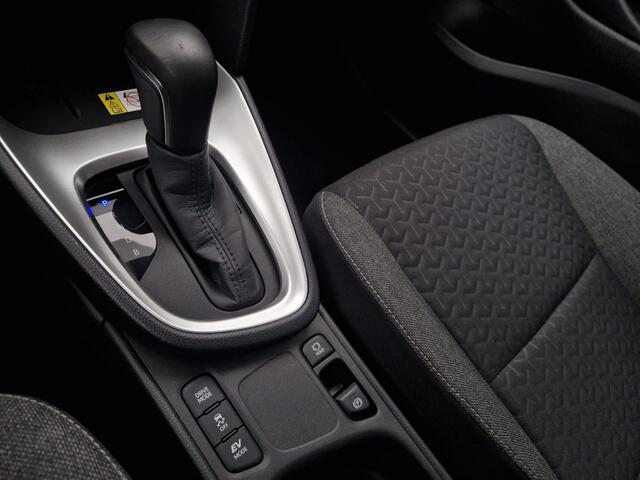 Toyota YARIS 1.5 Hybrid Team D, CAMERA / APPLE CARPLAY / ANDROID AUTO / NAVI