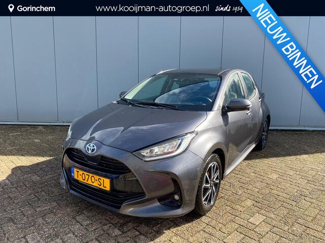 Toyota YARIS 1.5 Hybrid Dynamic | 1e Eigenaar | Nieuw Geleverd & Onderhouden | BTW'er | Parkeersensoren voor en achter | LM Velgen | Apple Carplay en Android Auto |