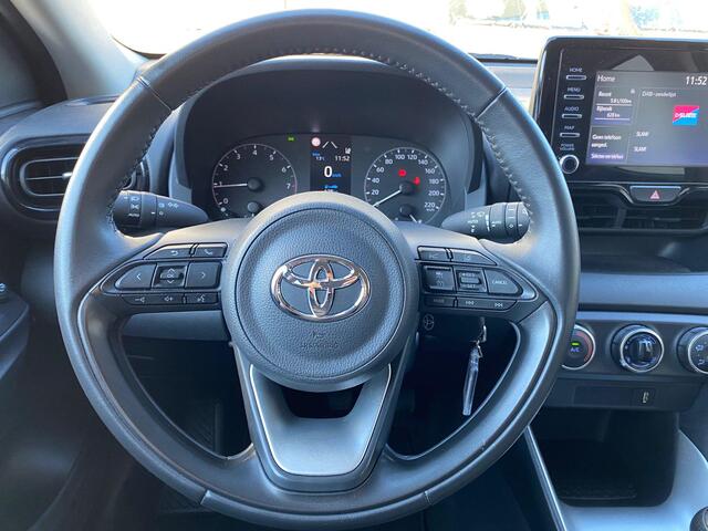 Toyota YARIS 1.5 VVT-i Active | 1e Eigenaar | BTW | Apple Carplay en Android Auto | Adaptive Cruise |
