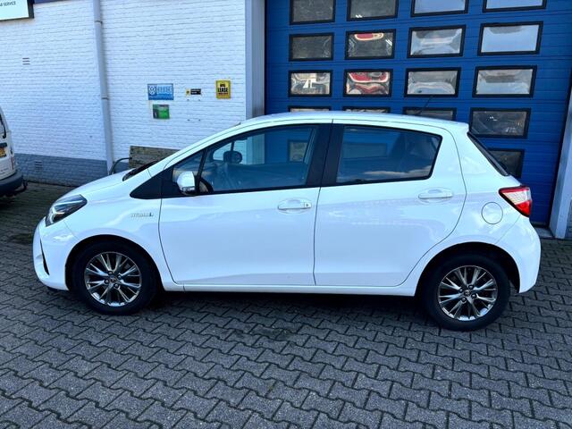 Toyota YARIS 1.5 HYB. DYNAMIC - Automaat LM. velgen