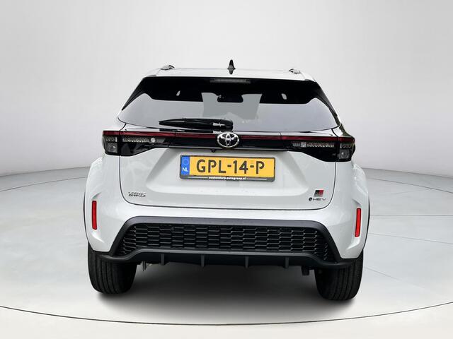 Toyota YARIS Cross 1.5 Hybrid 130 GR Sport | Plus Pack | Dynamic Grey met zwart dak | Demostratie auto |