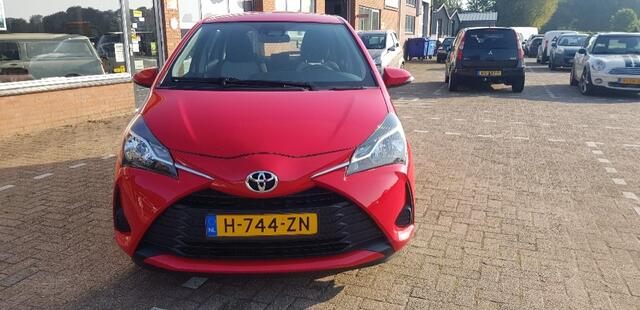 Toyota YARIS 1.0 VVT-i Connect