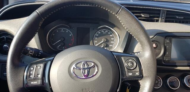 Toyota YARIS 1.0 VVT-i Connect