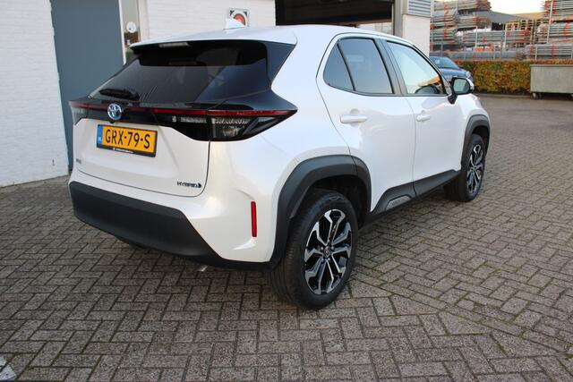 Toyota YARIS Cross 1.5 Hybrid Dynamic met winterpack