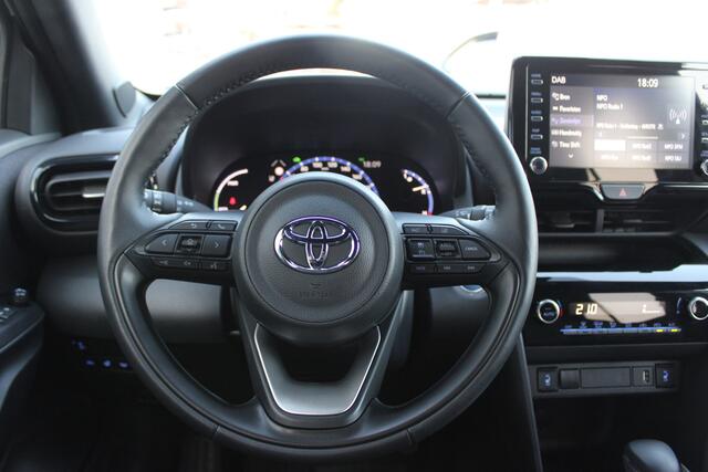 Toyota YARIS Cross 1.5 Hybrid Dynamic met winterpack