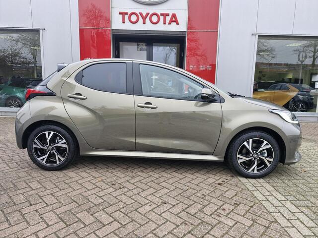 Toyota YARIS 1.5 Hybrid 115 First Edition