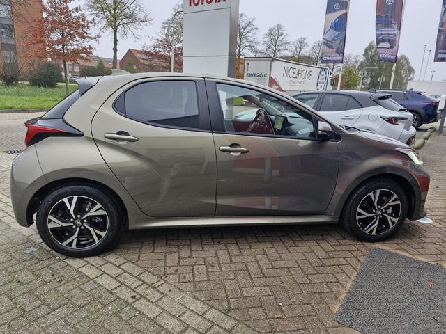 Toyota YARIS 1.5 Hybrid 115 First Edition