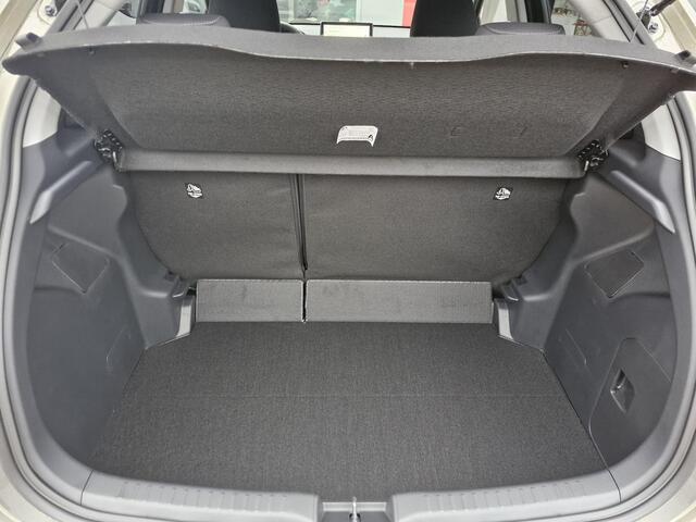Toyota YARIS 1.5 Hybrid 115 First Edition