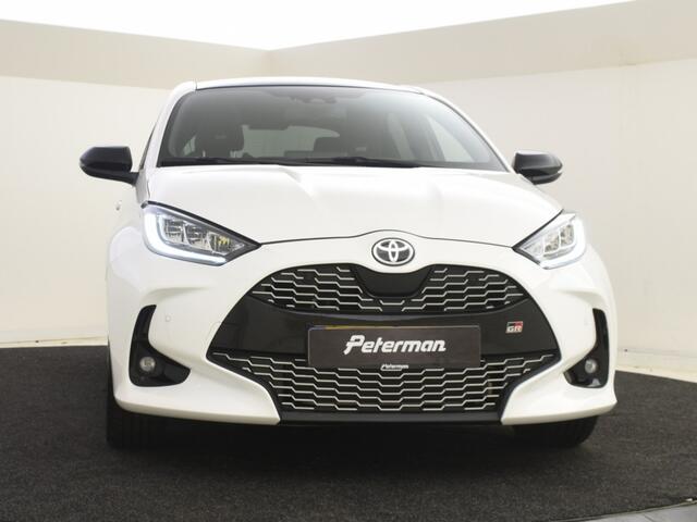 Toyota YARIS 1.5 Hyb. GR Sport Panoramadak | PDC V+A | JBL | BLS | Stoelverwa