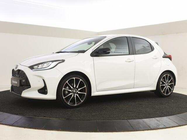Toyota YARIS 1.5 Hyb. GR Sport Panoramadak | PDC V+A | JBL | BLS | Stoelverwa