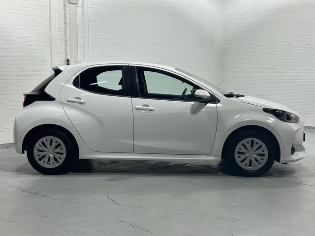 Toyota YARIS 1.5 Hybrid Business Edition Clima Navi Camera Cruise Apple Carplay