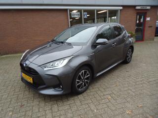 toyota-yaris-1.5-hybrid-style