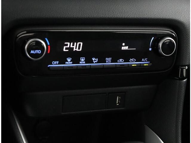 Toyota YARIS 1.5 Hybrid Dynamic | Apple carplay & Android auto | Adaptive cruise control |