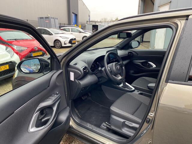 Toyota YARIS Cross 1.5 Hybrid Dynamic | 1e Eigenaar | NIEUW GELEVERD | Navigatie | Adaptive Cruise | 10 Jaar Garantie |