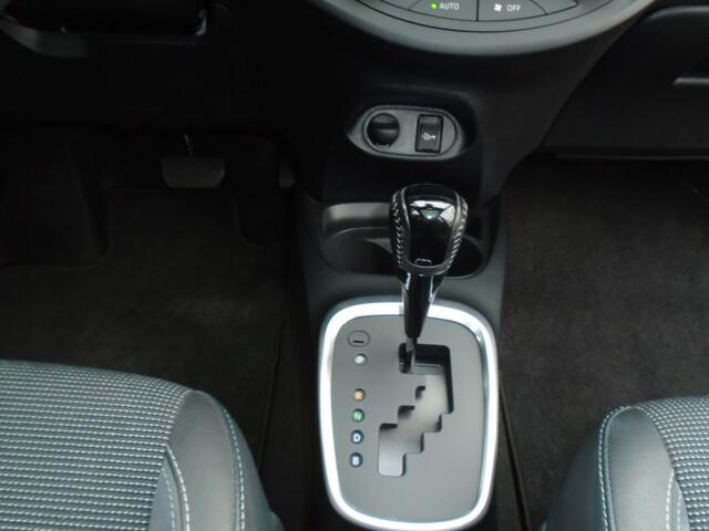 Toyota YARIS 1.5 HYB. EXECUTIVE