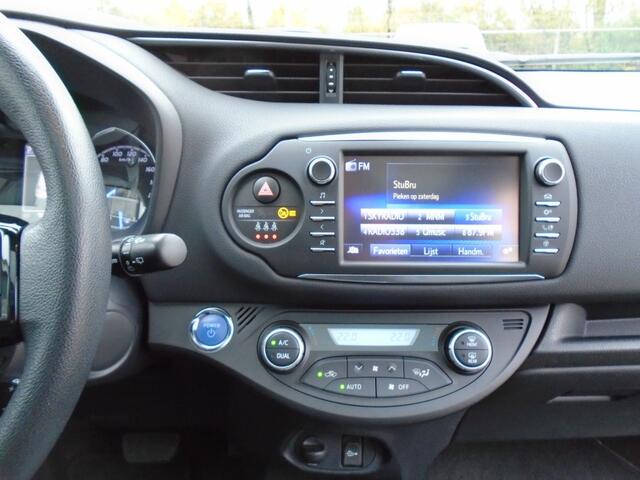 Toyota YARIS 1.5 HYB. EXECUTIVE