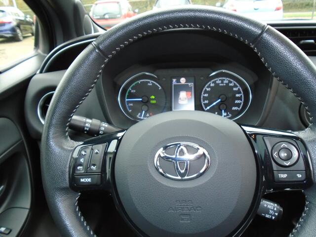 Toyota YARIS 1.5 HYB. EXECUTIVE