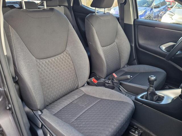 Toyota YARIS 1.5 VVT-i Dynamic