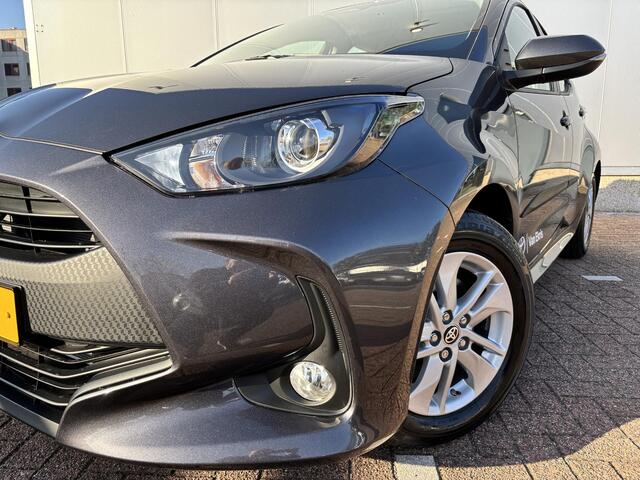 Toyota YARIS 1.5 Hybrid 115 Active Apple carplay, Android auto, Parkeercamera, Stootlijsten, Wielsloten