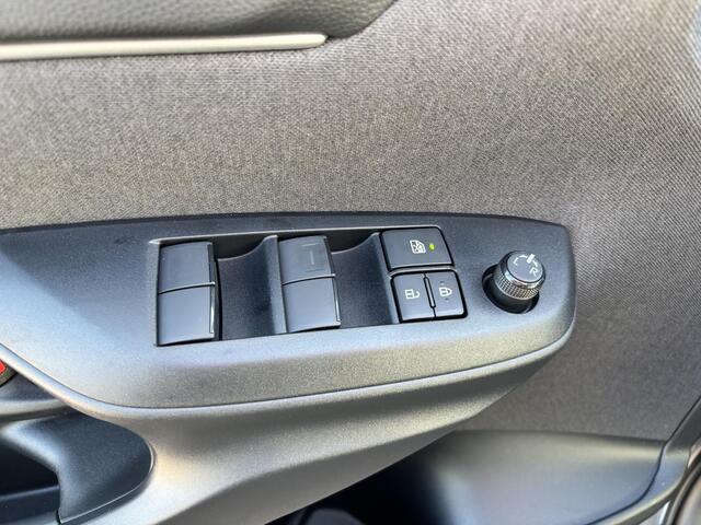 Toyota YARIS 1.5 Hybrid 115 Active Apple carplay, Android auto, Parkeercamera, Stootlijsten, Wielsloten