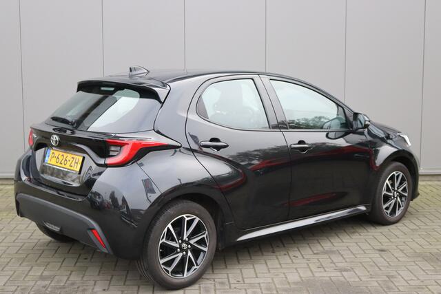 Toyota YARIS 1.5 VVT-i 125PK Dynamic Navigatie/Camera/Adaptive-Cruise/DAB