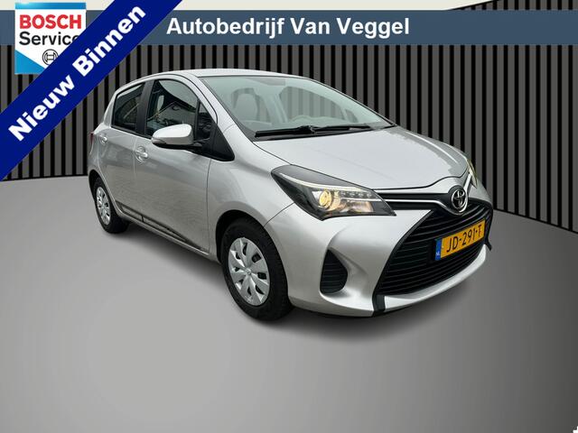 Toyota YARIS 1.0 VVT-i Now airco, trekhaak, centr vergr,