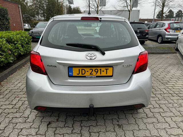 Toyota YARIS 1.0 VVT-i Now airco, trekhaak, centr vergr,
