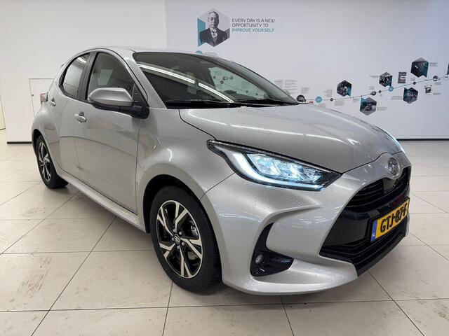 Toyota YARIS 1.5 Hybrid 115 First Edition