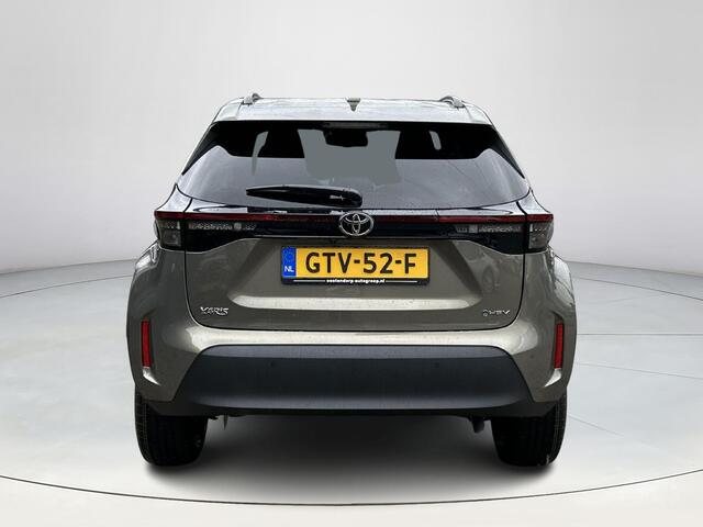 Toyota YARIS Cross 1.5 Hybrid 115 First Edition **NAVIGATIE/ STUUR- EN STOELVERWARMING/ DODEHOEKDETECTIE/ 36 MAANDEN GARANTIE**